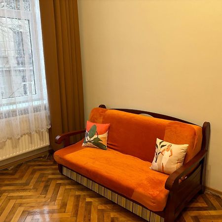 Айстра Apartment Lviv Ngoại thất bức ảnh