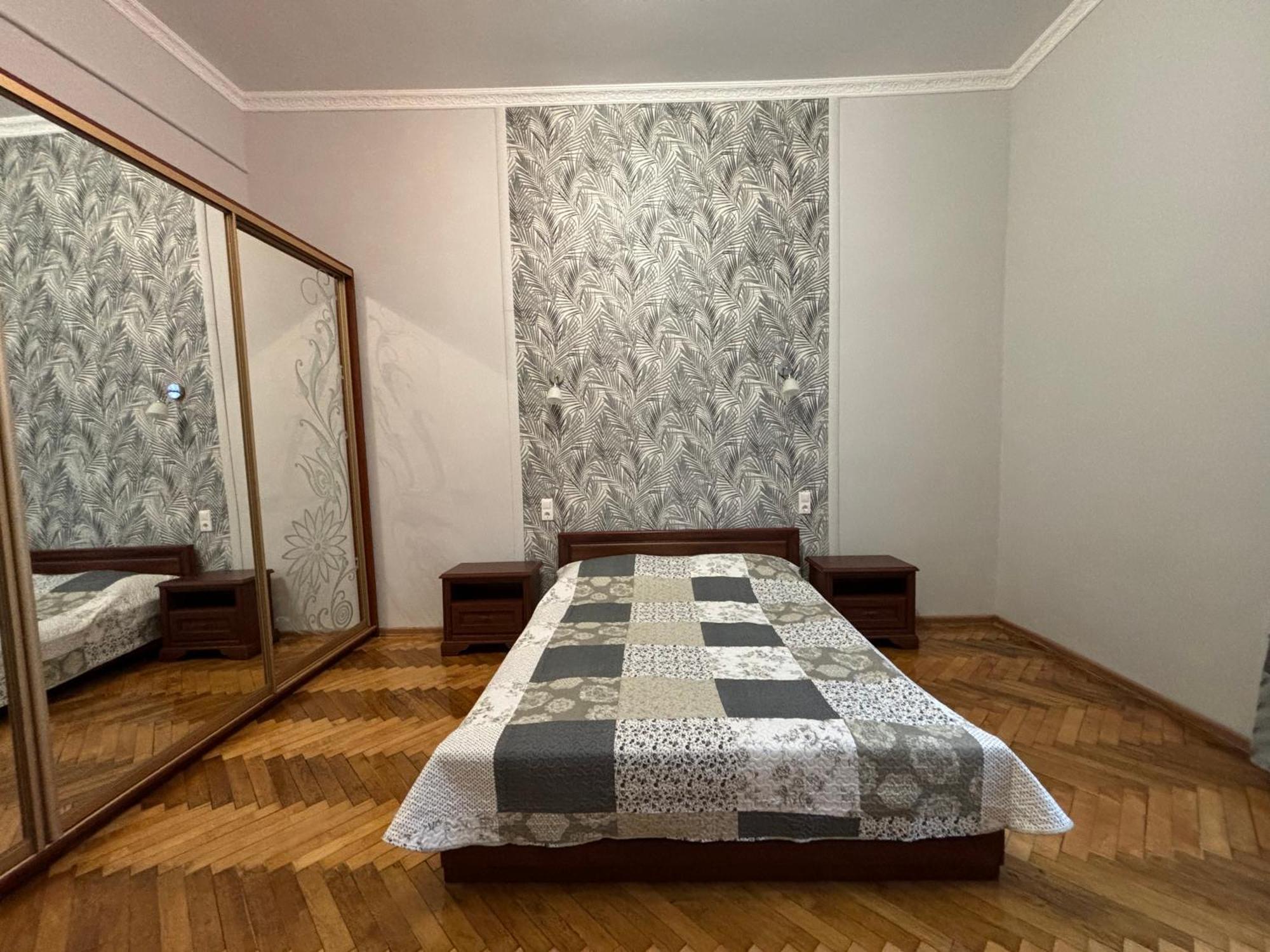 Айстра Apartment Lviv Ngoại thất bức ảnh