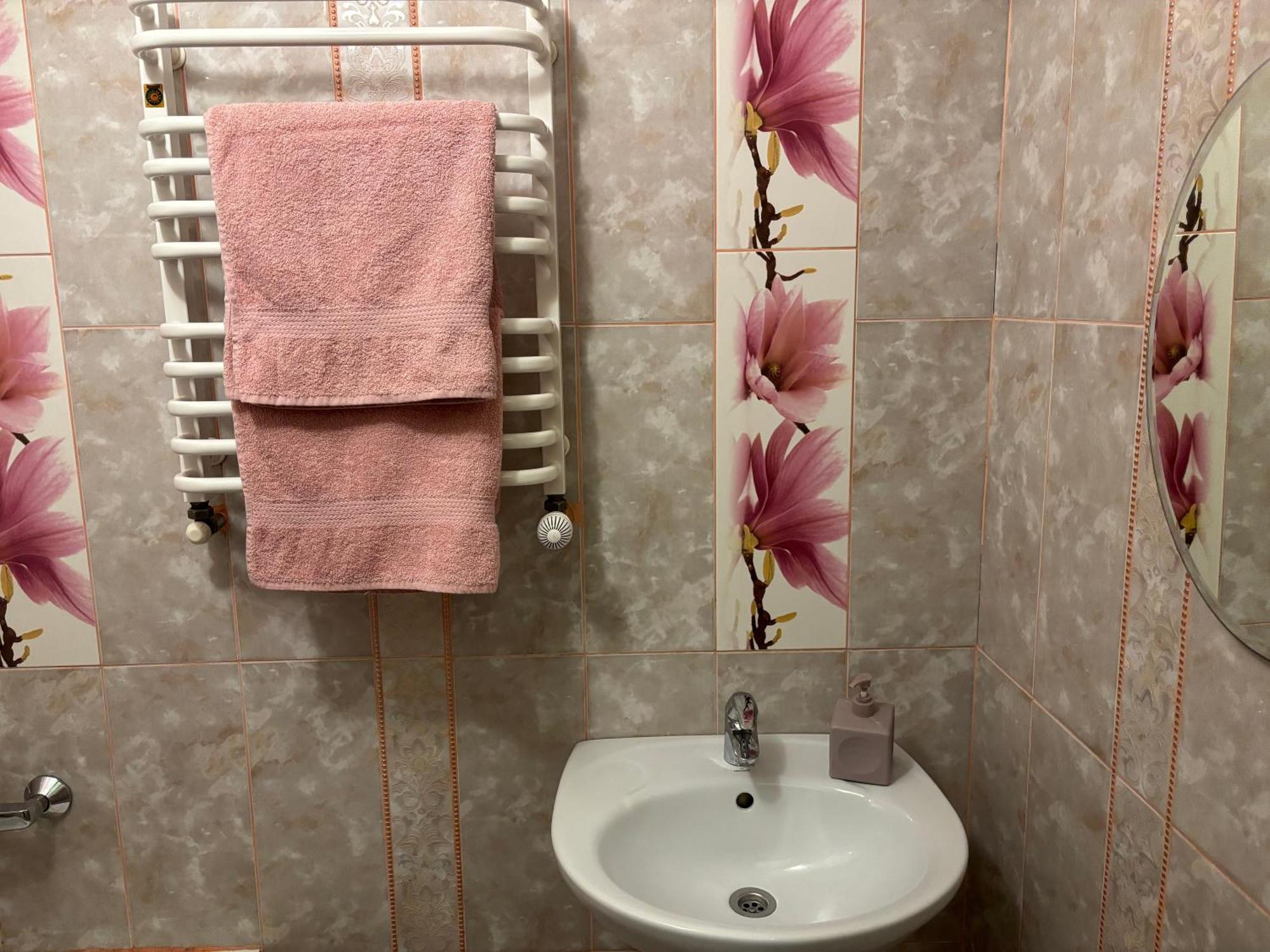 Айстра Apartment Lviv Ngoại thất bức ảnh